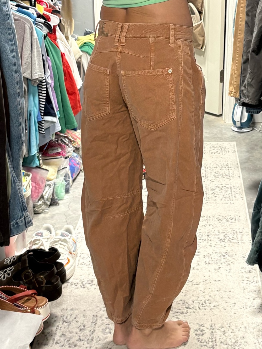 FREE PEOPLE WE THE FREE GOOD LUCK MID-RISE BARREL JEANS - Picture 5 of 10